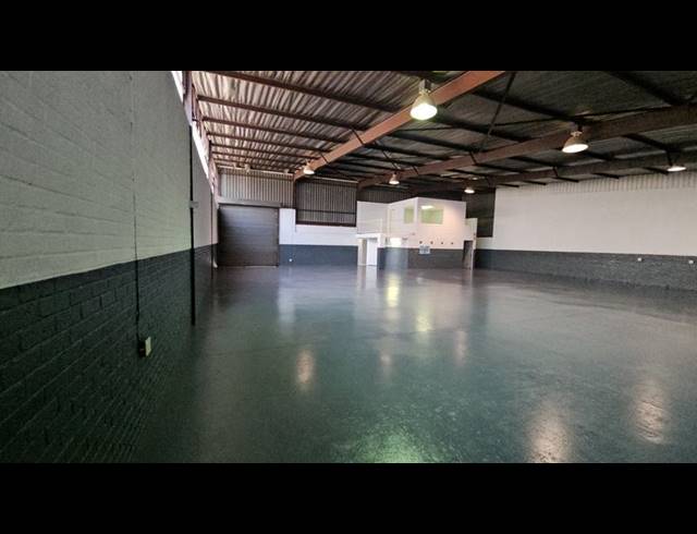 INDUSTRIAL PROPERTY TO RENT IN HALFWAY HOUSE